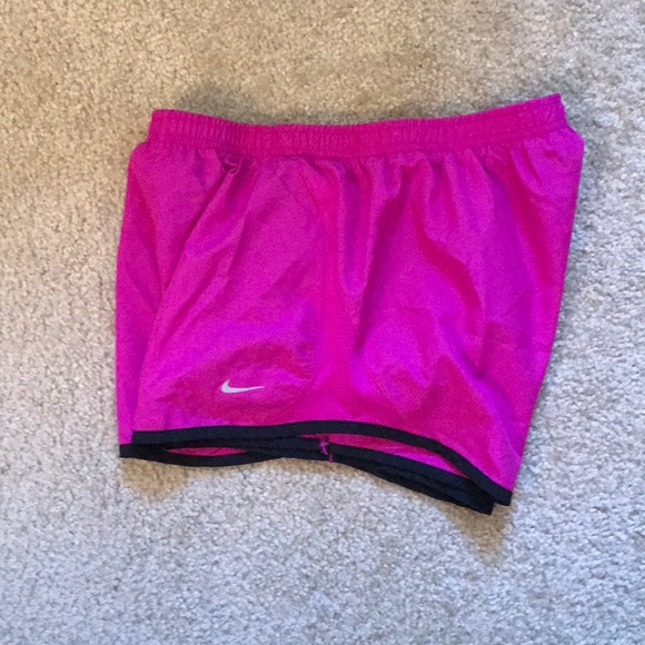 Nike running shorts - Picture 2 of 2